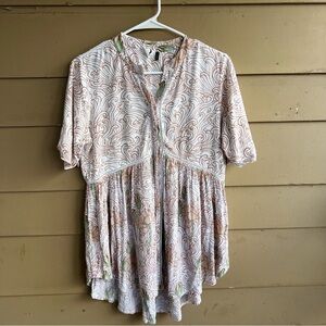 Anthropologie Akemi + Kin Floral Short Sleeve Blouse - Size Small Spring Casual